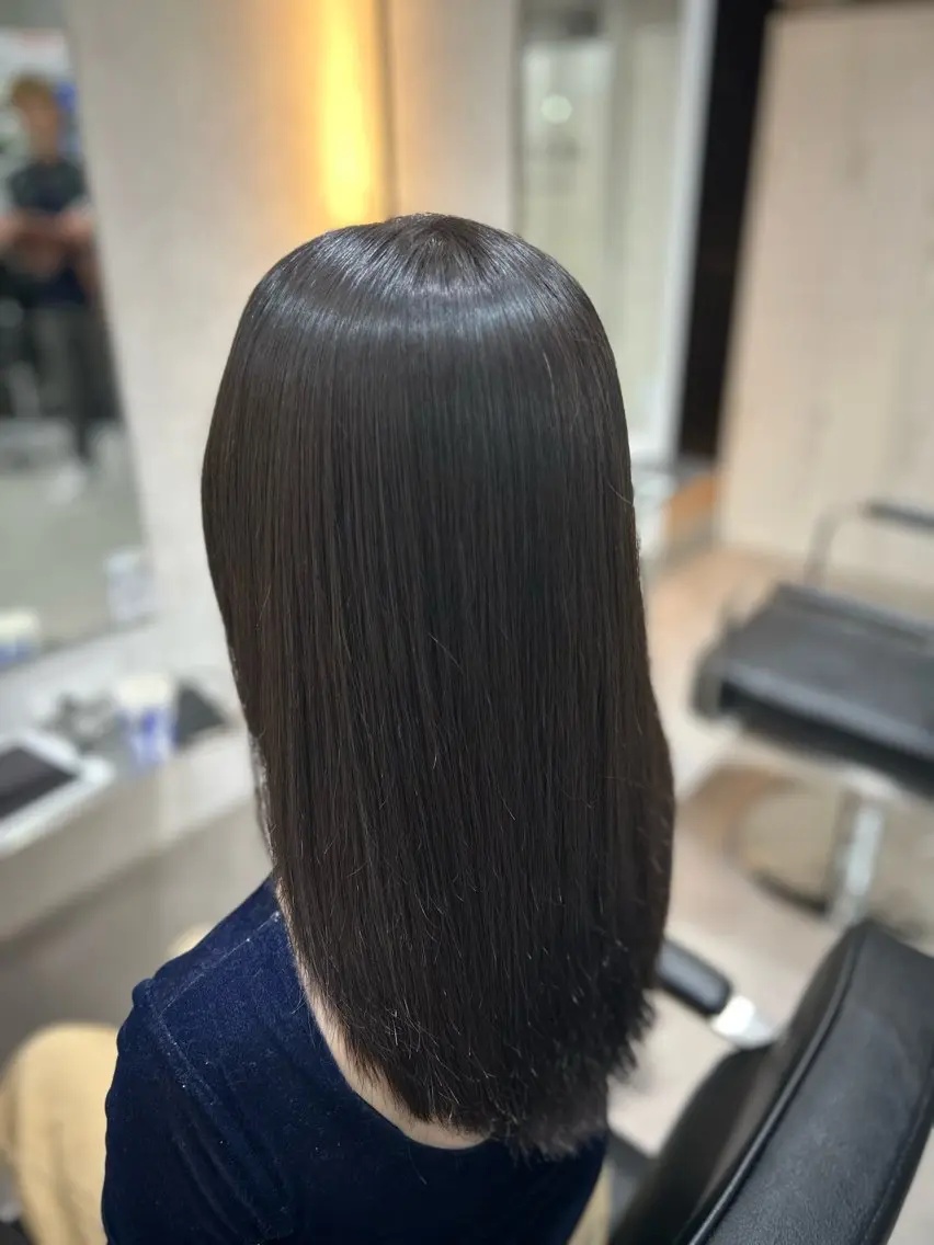 ロング 縮毛矯正 REM 新宿 / 布施 有希のヘアスタイル