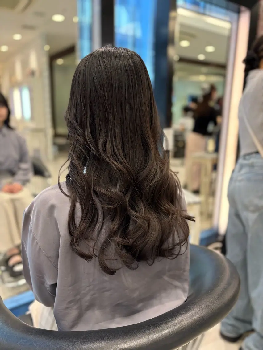 セミロング トリートメント 韓国っぽ水光肌カラー マンツーマン🫧なおのヘアスタイル