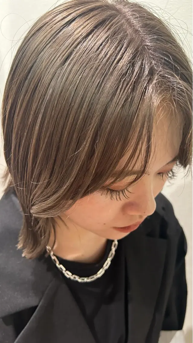 カラー 透明感カラー ハイトーンカラー 小寺 唯希のヘアスタイル