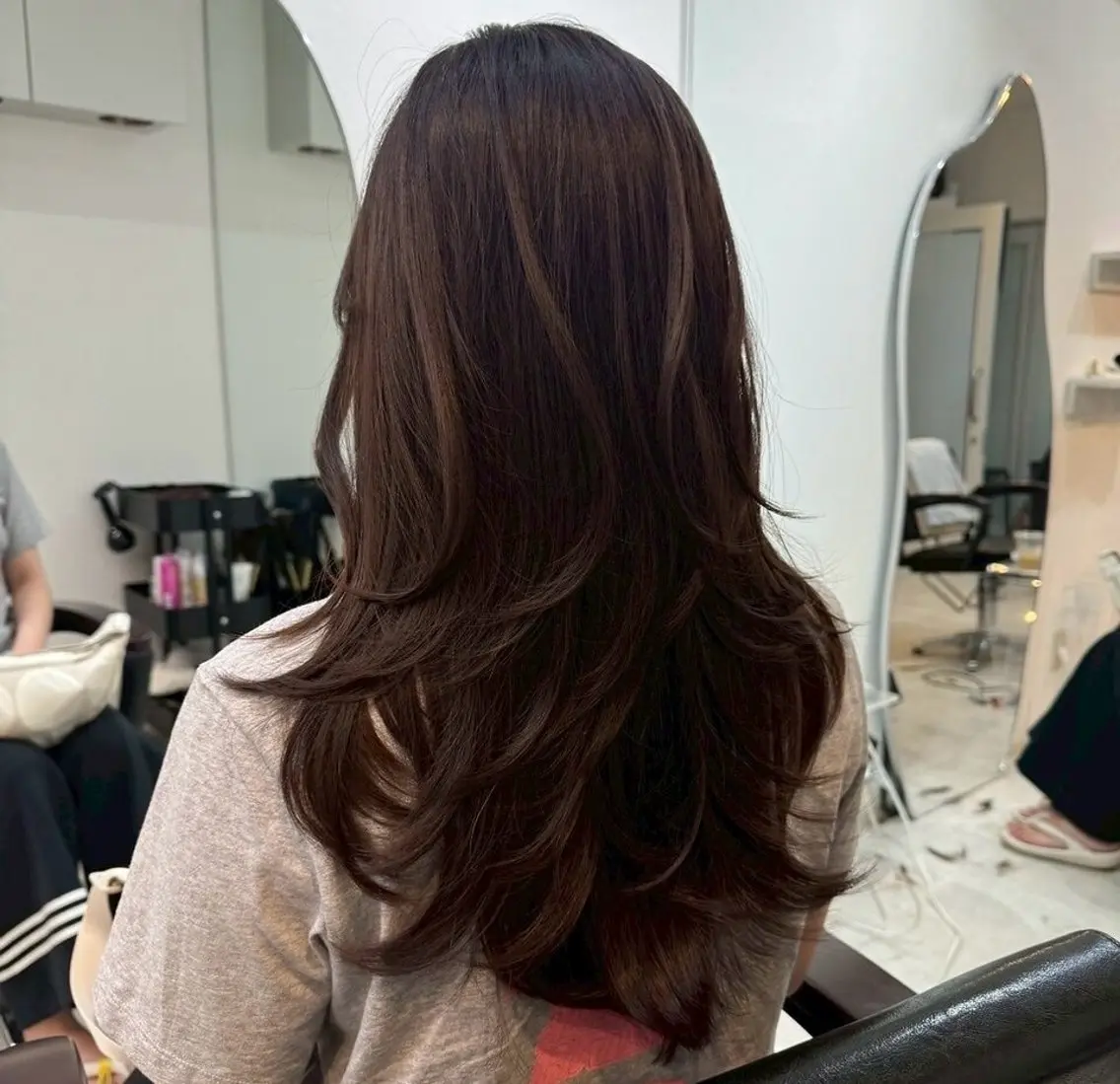 セミロング カラー カット ヘアカラー 【韓国風、透明感】 韓国風⭐️新海龍哉のヘアスタイル