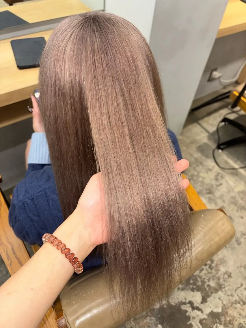 カラー Libero/ Rikoのヘアスタイル