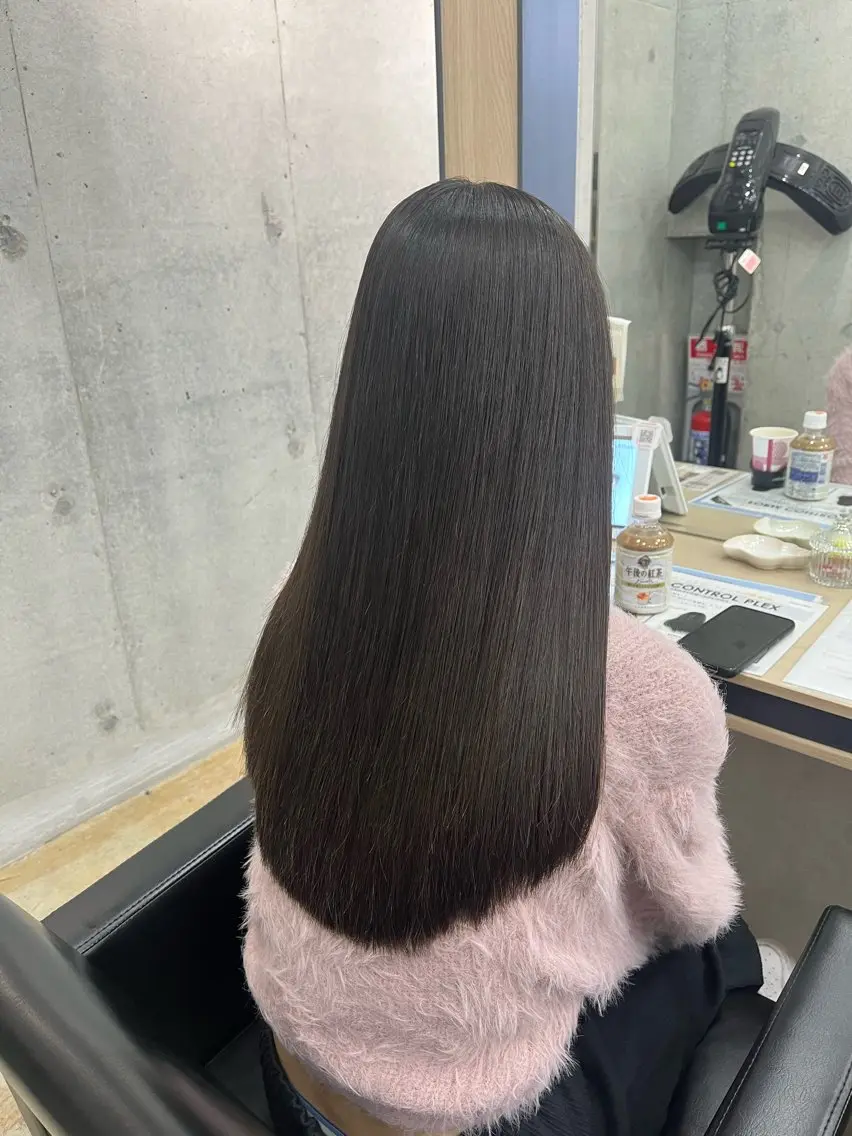 ロング カット 縮毛矯正 🪽髪質改善矯正 🤍MIU🤍のヘアスタイル