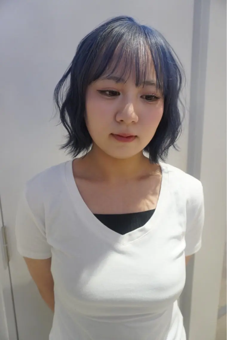 ショート カラー ヘアカラー トリートメント Ami/艶カラー/ レイヤー/ハイトーンのヘアスタイル