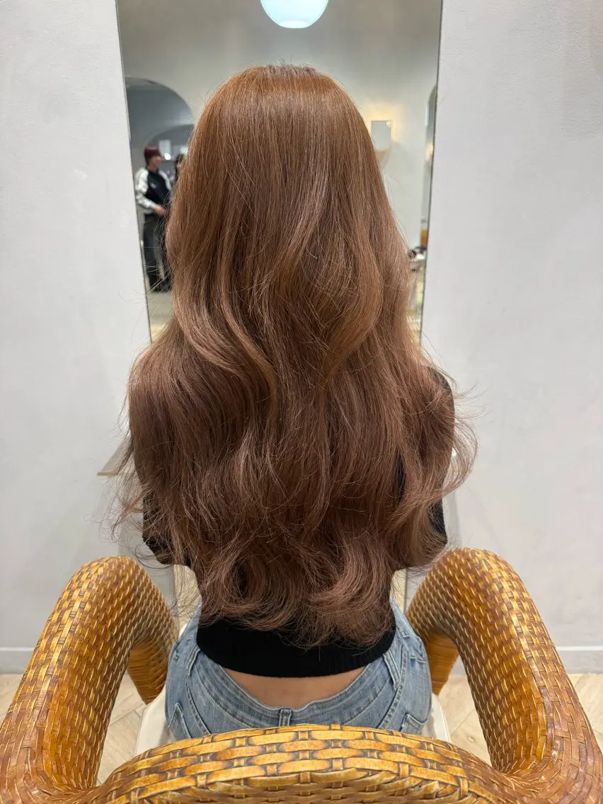 ロング カラー ヘアカラー ヒジオカ リナのヘアスタイル