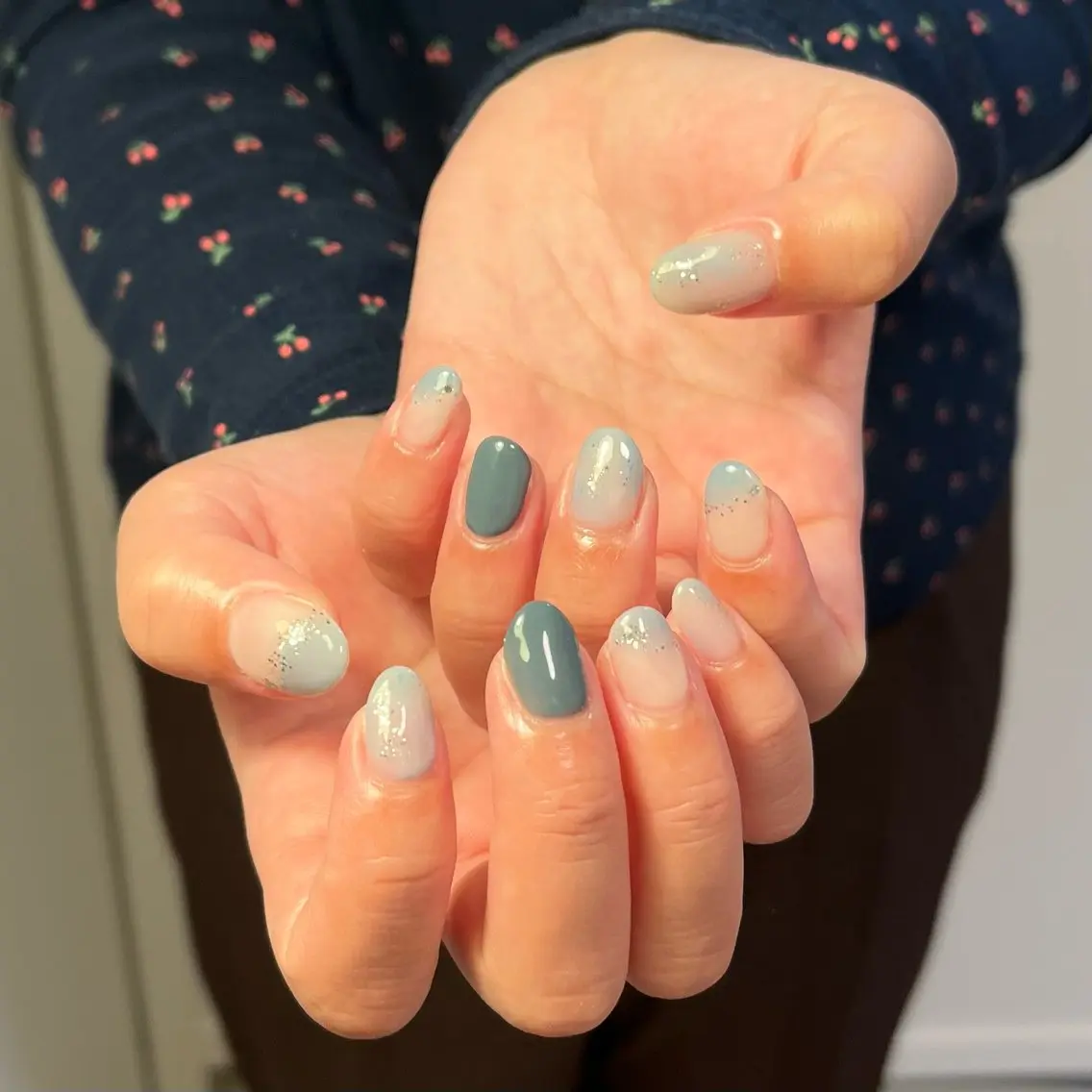 ネイル ハンドネイル フットネイル neroria nailのネイルデザイン
