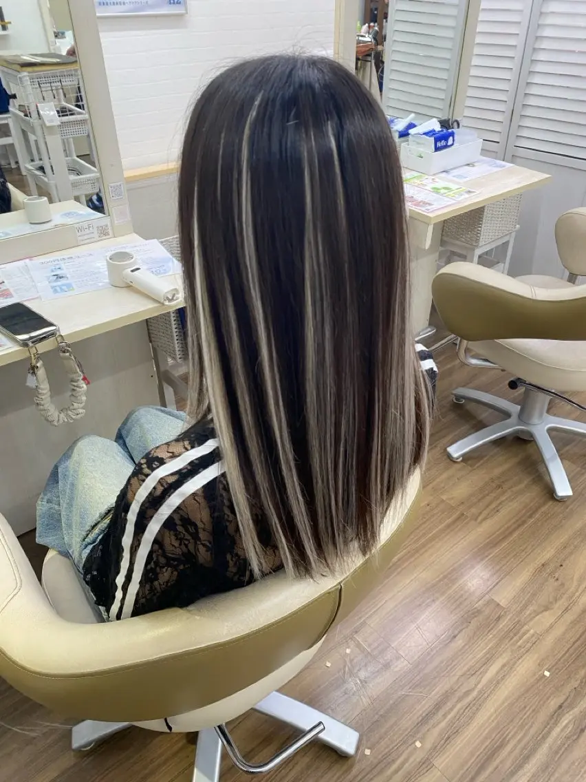 ロング エクステ ハイライト エクステ GLOSS 心斎橋 山上のヘアスタイル