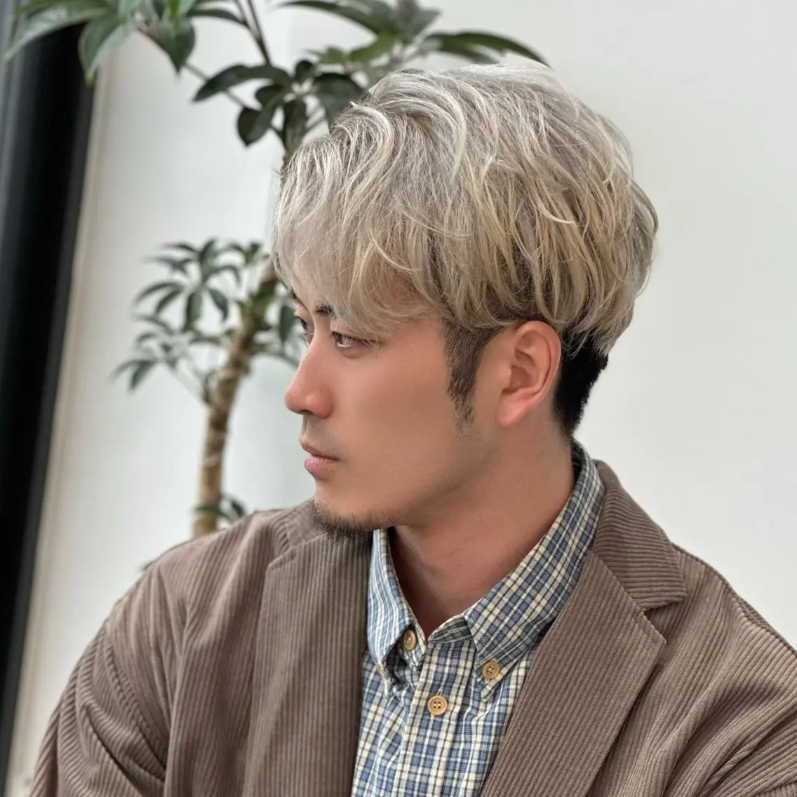 ショート カラー メンズ アップバング メンズブリーチ ダウンパーマ メンズパーマ メンズツイストパーマ 朝楽メンズパーマ 🥇メンズカット吉田のヘアスタイル