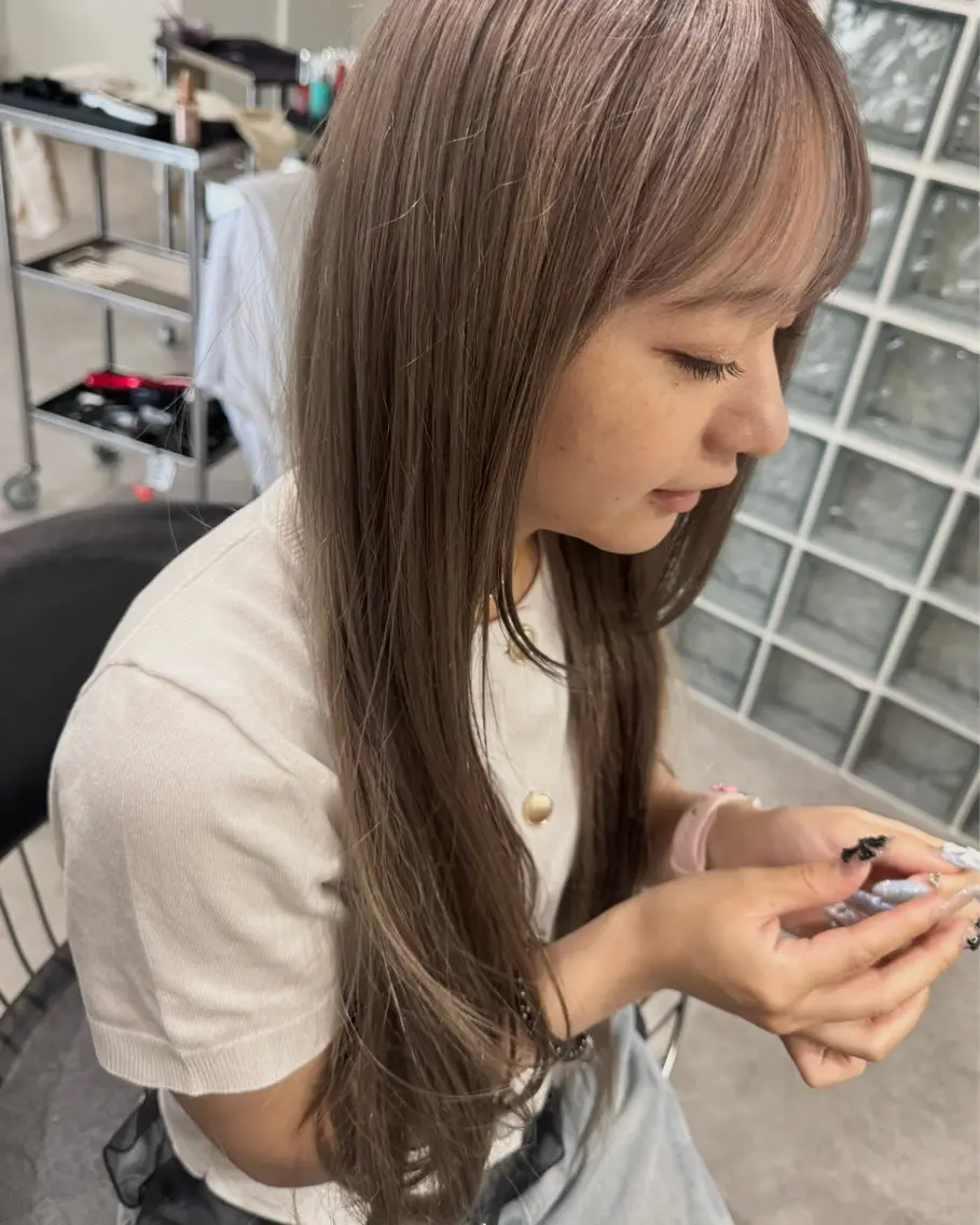 ロング ヘアカラー トリートメント TOIRO ARISAのヘアスタイル