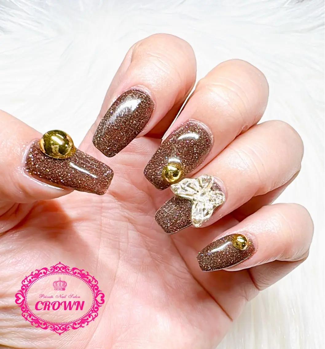 ネイル CROWN プライベートサロンのネイルデザイン