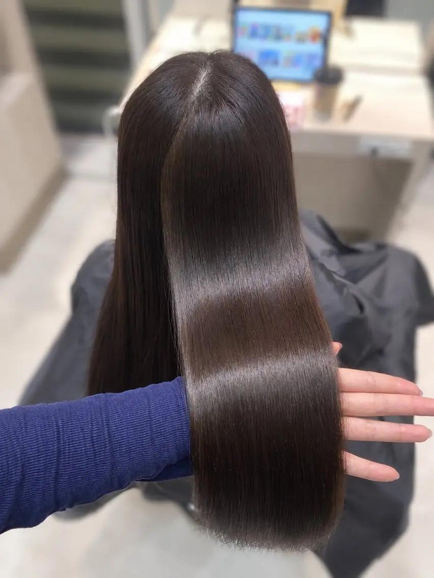今だけ限定価格‼️✨艶カラー+ケアトリートメント🫧の写真