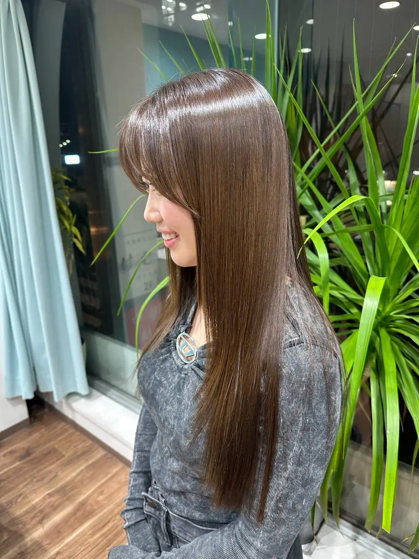 ロング カラー ブリーチ 髪質改善 縮毛矯正 Rely リリーのヘアスタイル