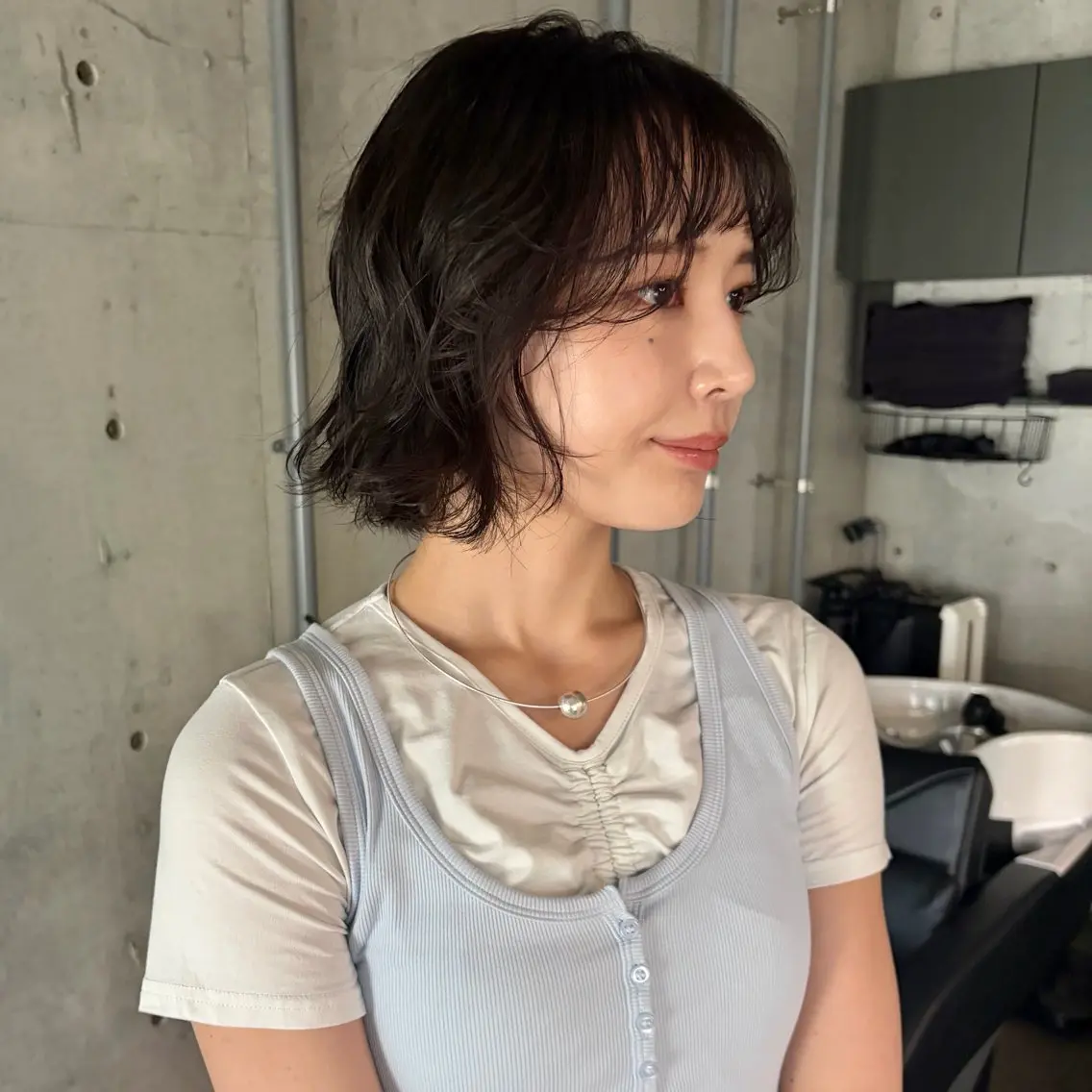 セミロング カット パーマ 透明感カラー/似合わ せカット/地毛戻しのヘアスタイル
