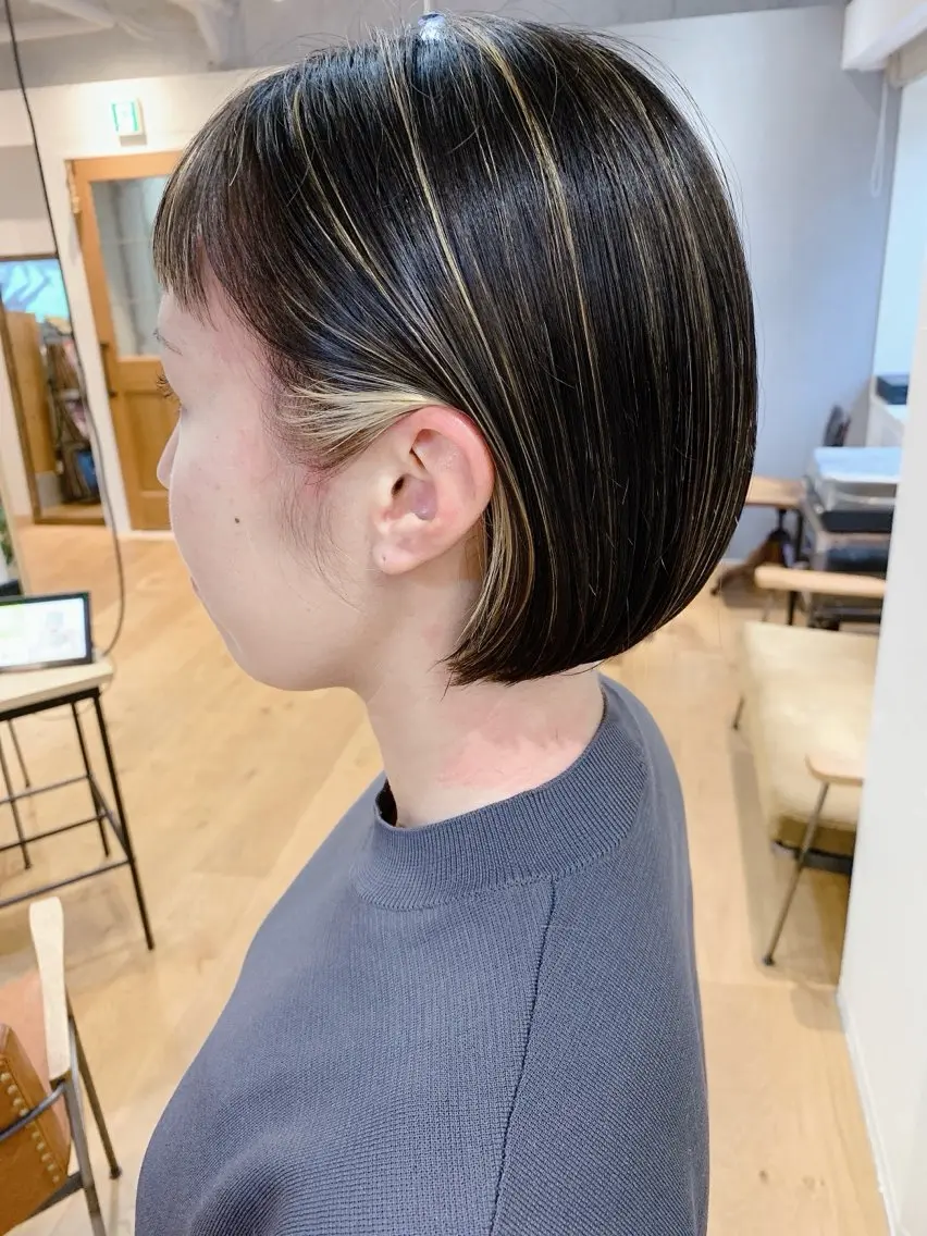 ショート 切りっぱなしボブ ボブ ハイライト 平野 たかひとのヘアスタイル