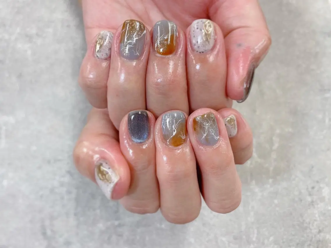 Hand オフ込、 お持ち込みデザインnails 𖥧 𖧧 税込¥9,000〜の写真