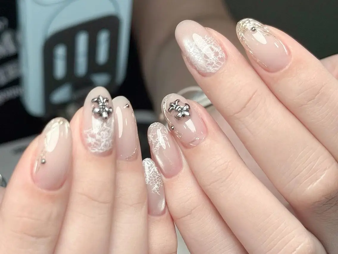 ネイル メンズ メンズ韓国風 オーロラネイル チークネイル 長さ出し フレンチネイル ハンドネイル ハンドケア 🦋new Nail🦋ニノのネイルデザイン