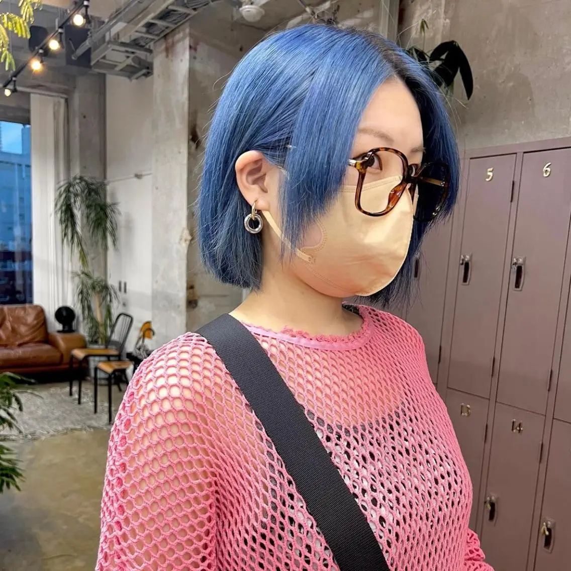 ミディアム カラー ブルーカラー ボブ カット ヘアカラー トリートメント レイヤー / メンズ 🇰🇷 細江 美紅のヘアスタイル