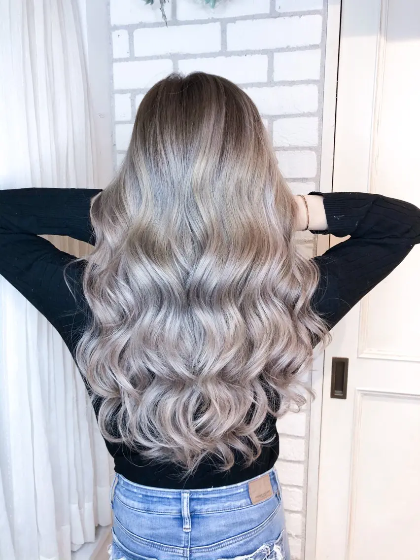 ロング カラー シールエクステ ブリーチ ケアブリーチ デザインカラー ダブルカラー 🦋韓国hair🦋 エクステ店長sakiのヘアスタイル