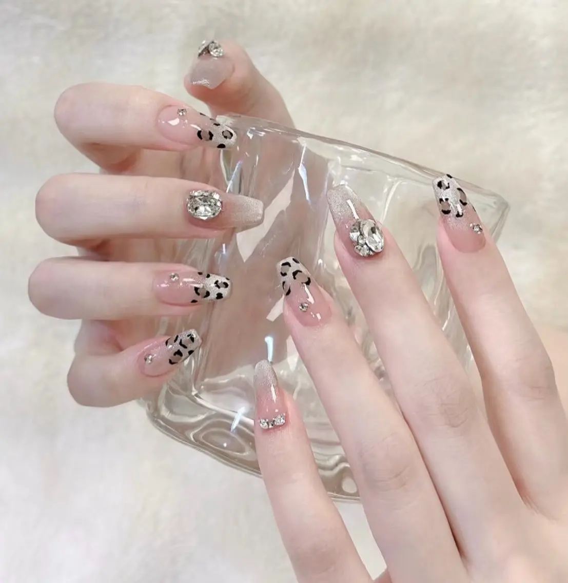 ネイル D-BEAUTY Nailsalonのネイルデザイン