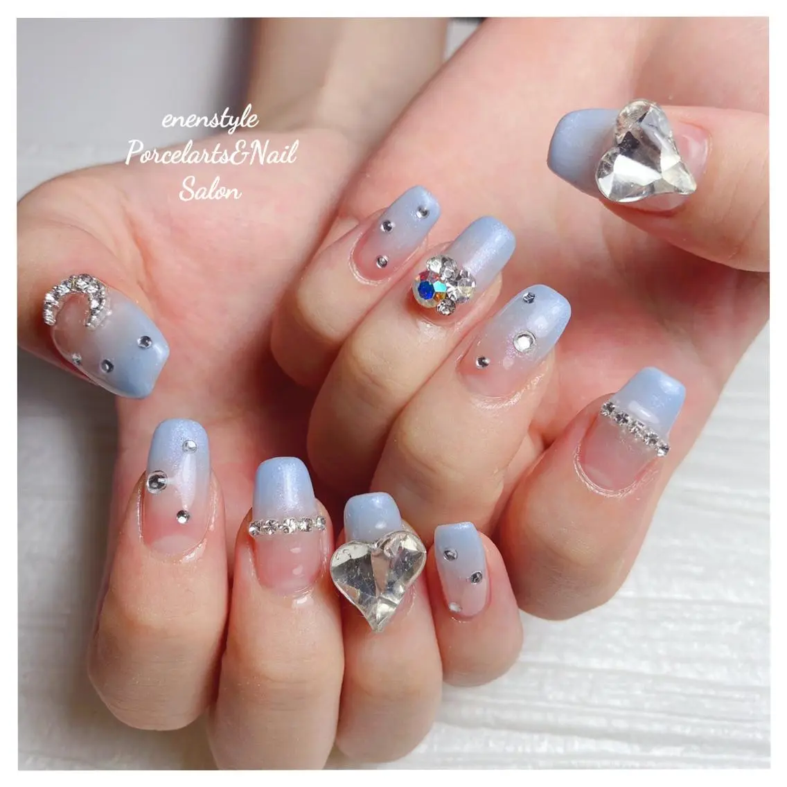 ミディアム ネイル 🐾enen style 🐾のネイルデザイン