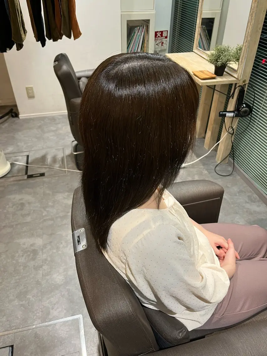 ミディアム 上妻 舞羽のヘアスタイル