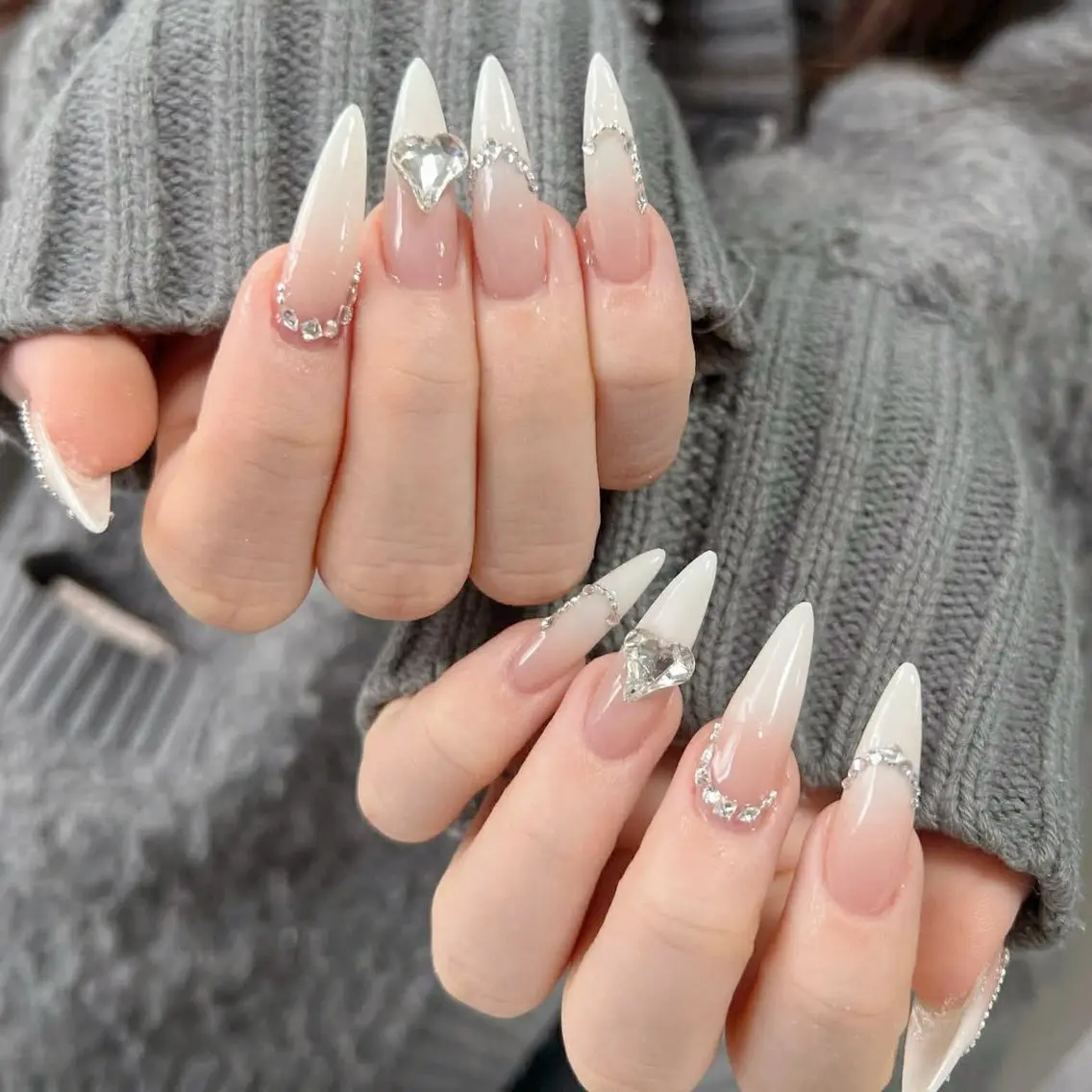 ネイル アートネイル ボルドー フレンチネイル ジェルネイル 氷ネイル・うるうるネイル ハンドネイル Yuki Nailsalonのネイルデザイン
