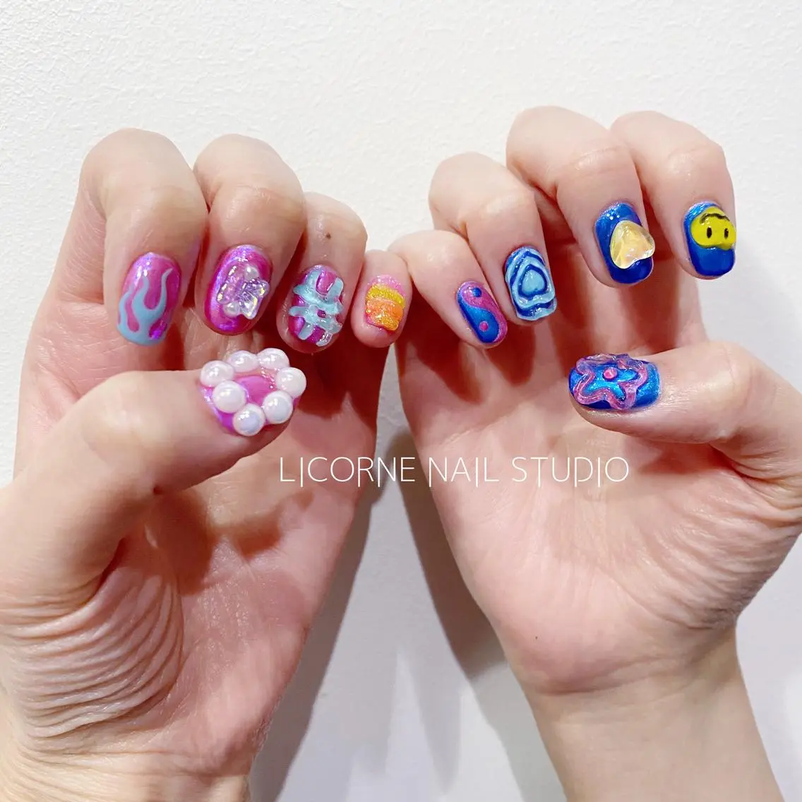 ネイル 氷ネイル・うるうるネイル 韓国ネイル Nail by Licorneのネイルデザイン