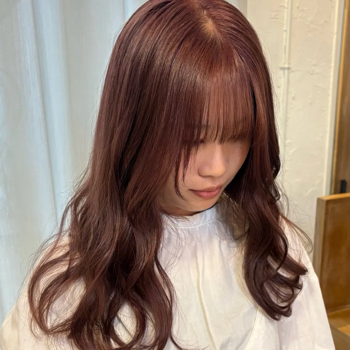 ロング カラー オレンジ ピンクカラー mina / 透明感ベージュカラーのヘアスタイル