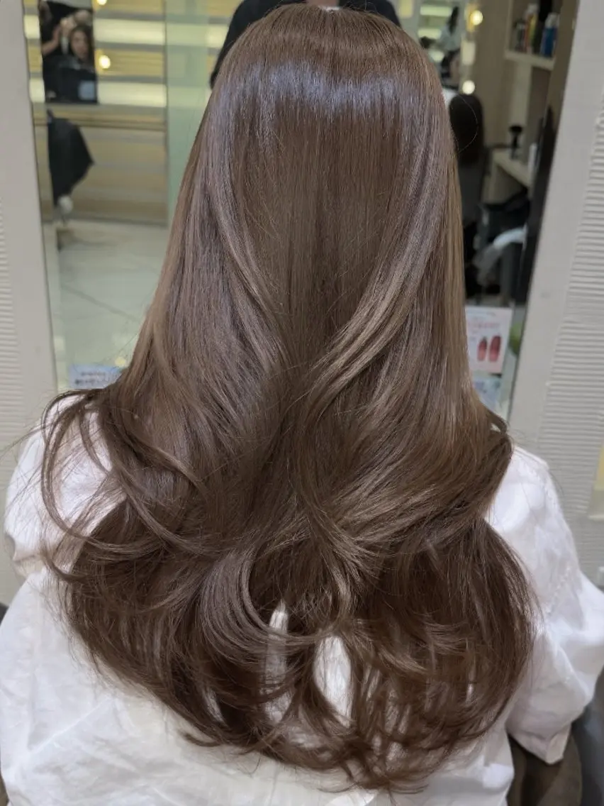 セミロング カラー ヘアカラー 垢抜け・上品カラー ブラウン♡ゆうり🎀のヘアスタイル
