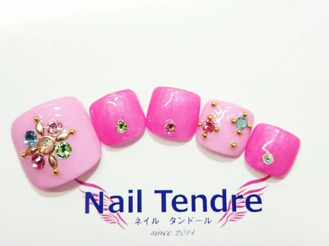 ネイル アートネイル ジェルネイル ソフトジェル ストーンネイル フットネイル Nail  Tendreのネイルデザイン