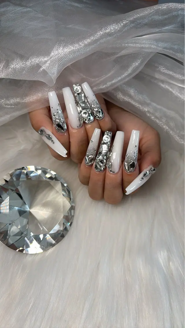 ネイル ロングネイル ハンドネイル Kayo 💅のネイルデザイン
