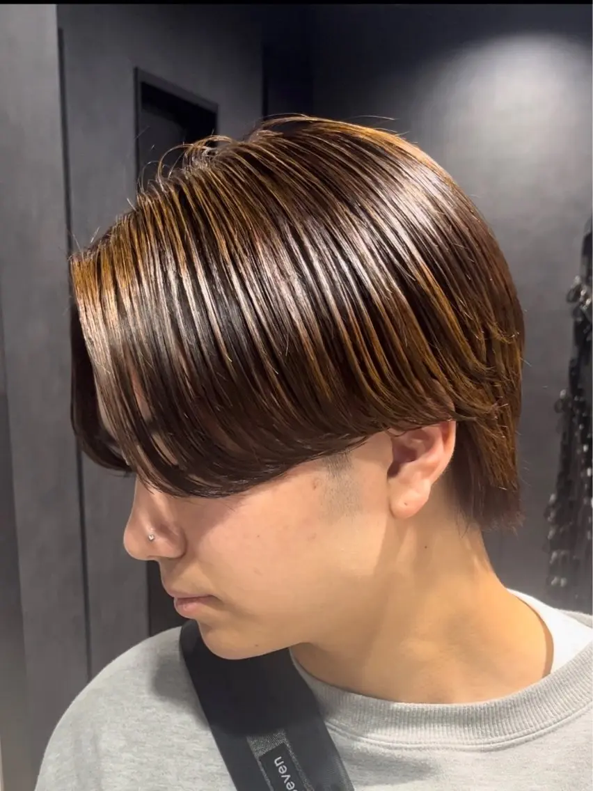 ショート カラー パーマ メンズ センターパート マッシュ メンズパーマ ツーブロック 刈り上げ センターパート マスターかずまのヘアスタイル