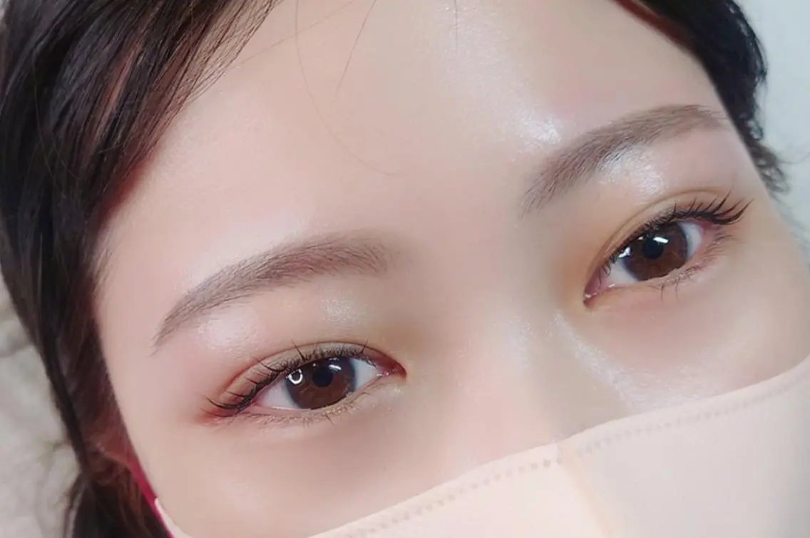 メンズ マツエク・マツパ アイブロウ 眉カラー NAZ 表参道 Tomokoの眉毛・アイブロウイメージ