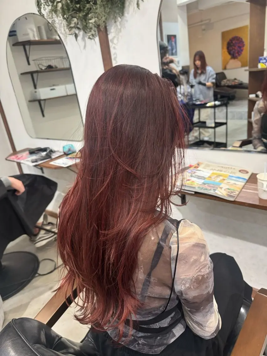 カラー ROUIS ホノカのヘアスタイル