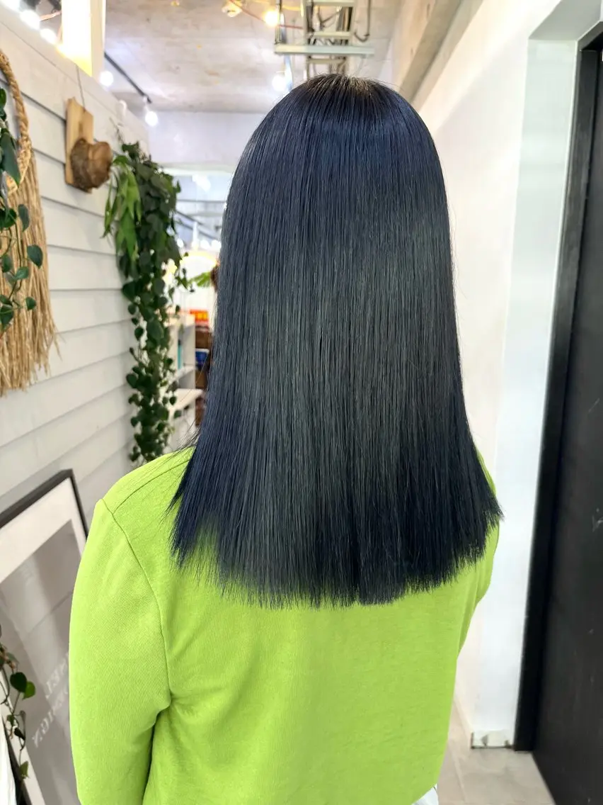 ミディアム カラー 黒髪 ブリーチ有無Wカラー メンズパーマ大成のヘアスタイル