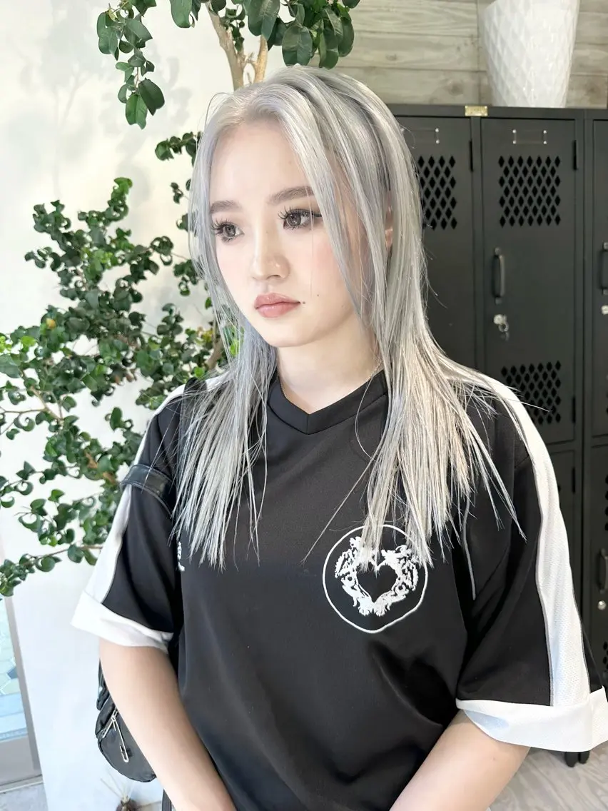 セミロング カラー ヘアカラー トリートメント kai .のヘアスタイル