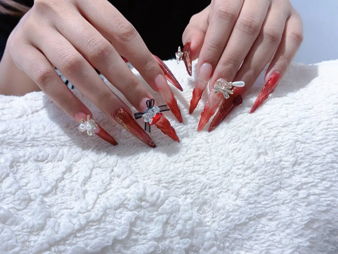 ネイル オーロラネイル チークネイル 長さ出し フレンチネイル ジェルネイル Sun Nail ミルクのネイルデザイン