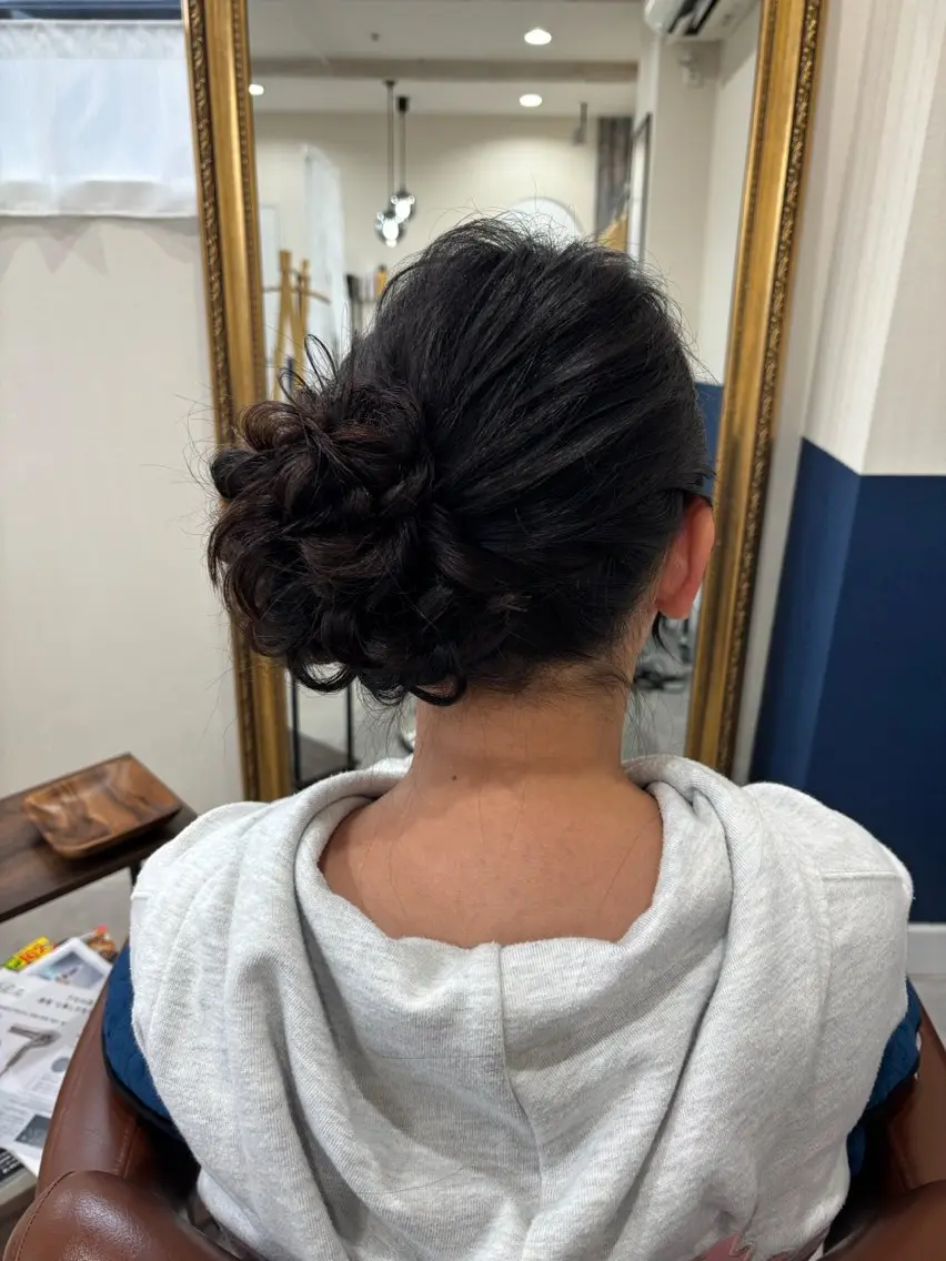 ヘアアレンジ ヘアセット 髪の家 tikiのヘアスタイル