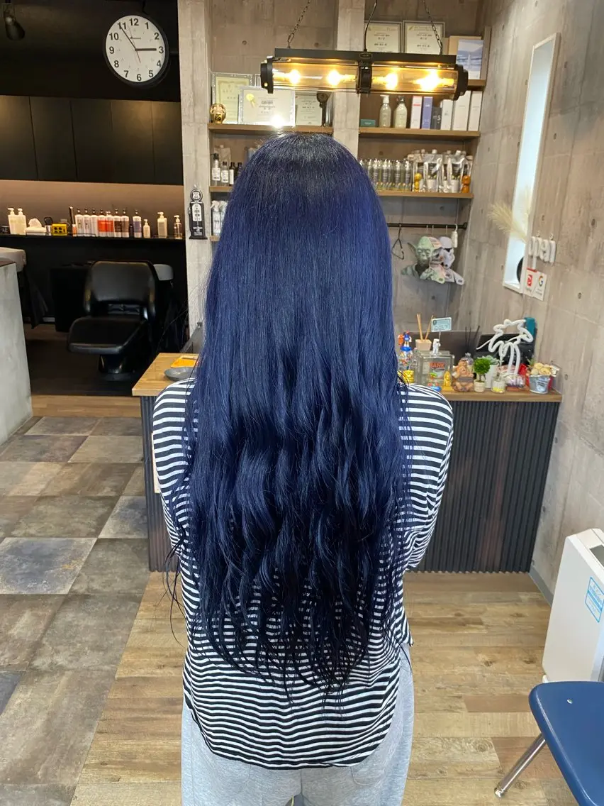 ロング カラー ブルーカラー 透明感カラー ネイビーカラー ヘアカラー わたぬき りるのヘアスタイル