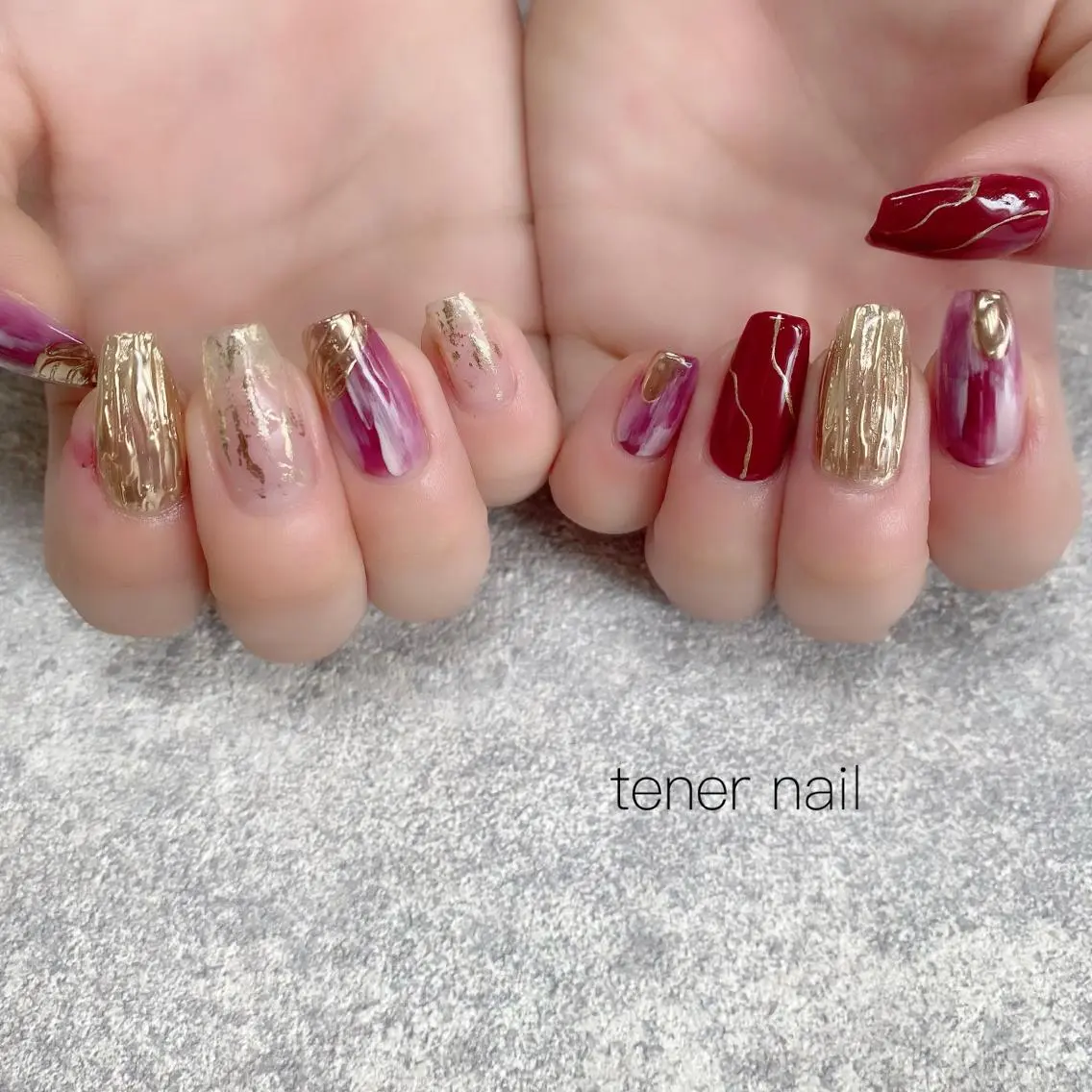 ネイル ボルドー ニュアンスネイル テネルネイル tener nailのネイルデザイン