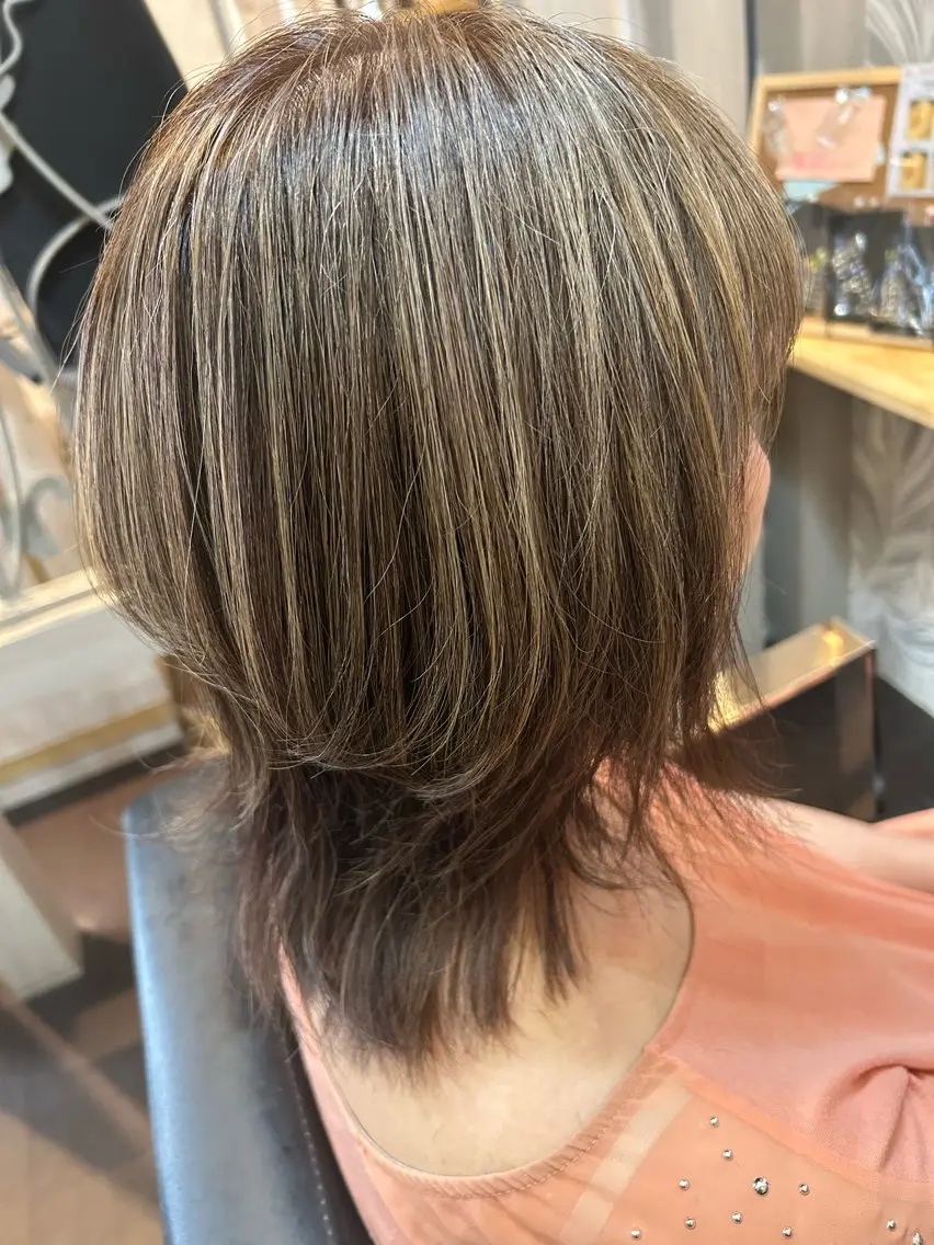 ミディアム ハイライト ウルフカット きむら はるみのヘアスタイル