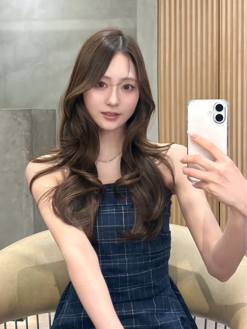 ロング YUI  艶カラー 🍓レイヤー　浦和のヘアスタイル
