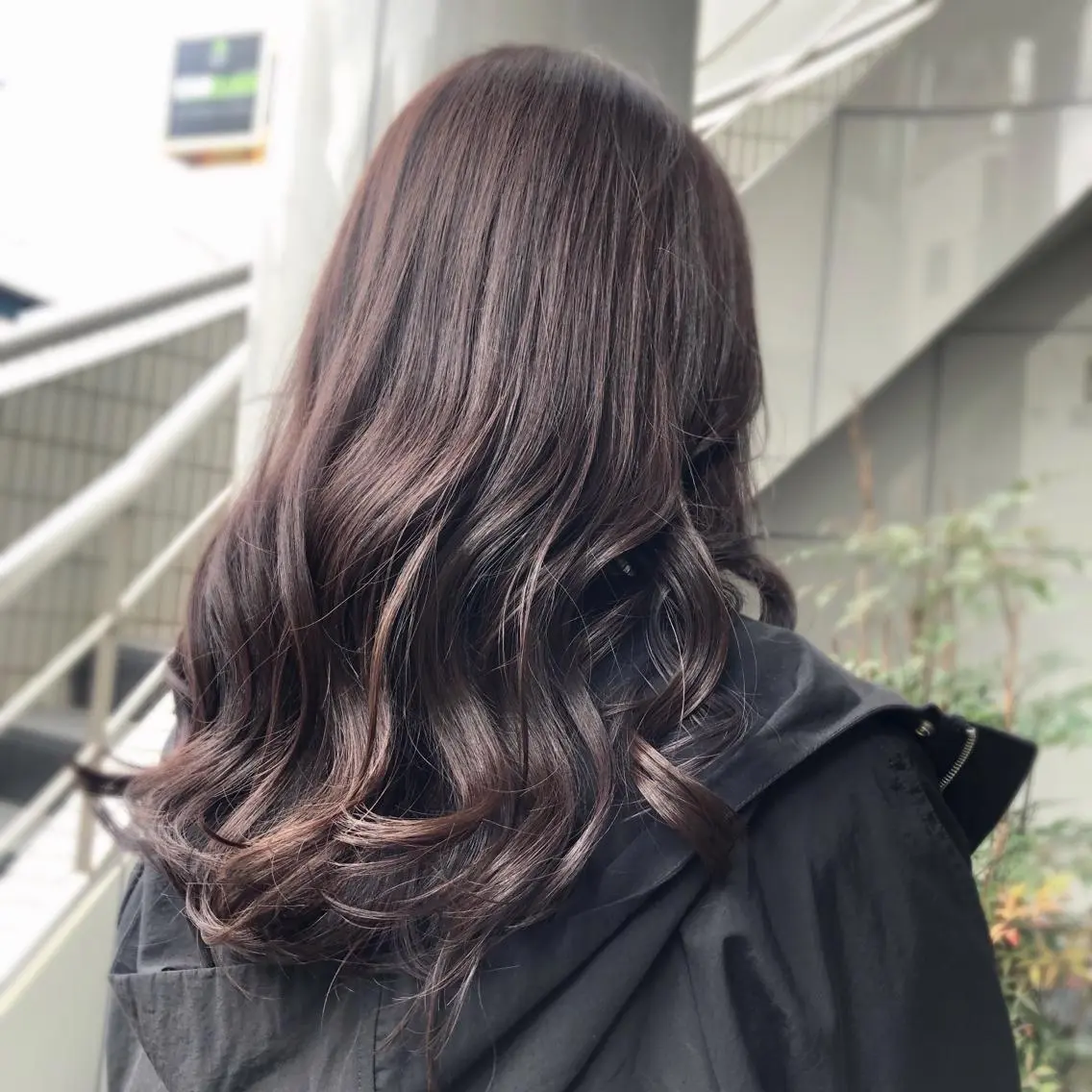 ミディアム カラー ヘアカラー トリートメント 山崎 絵莉香のヘアスタイル