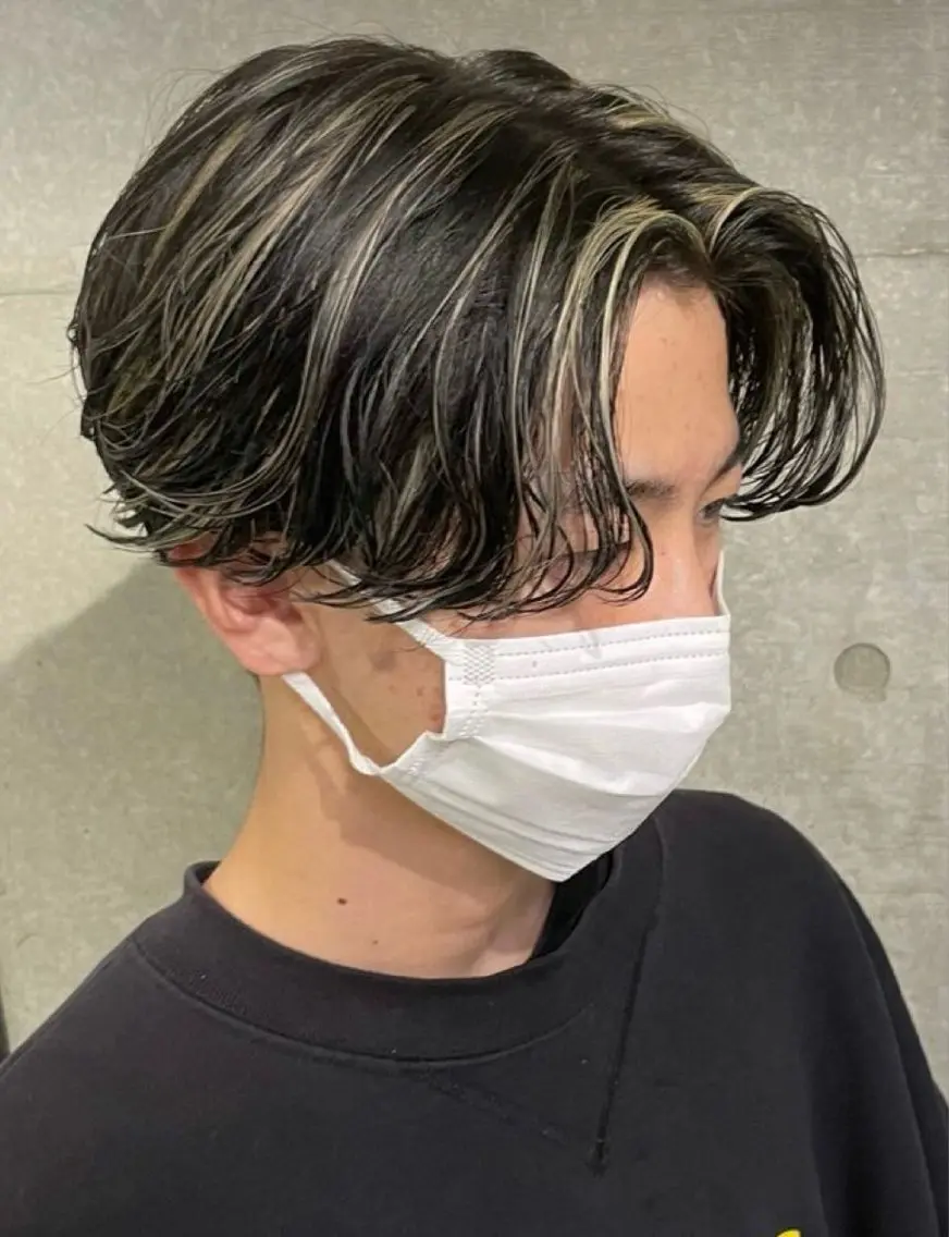 ショート カラー メンズ メンズハイライト ハイライトカラー ハイライト 村田 健のヘアスタイル