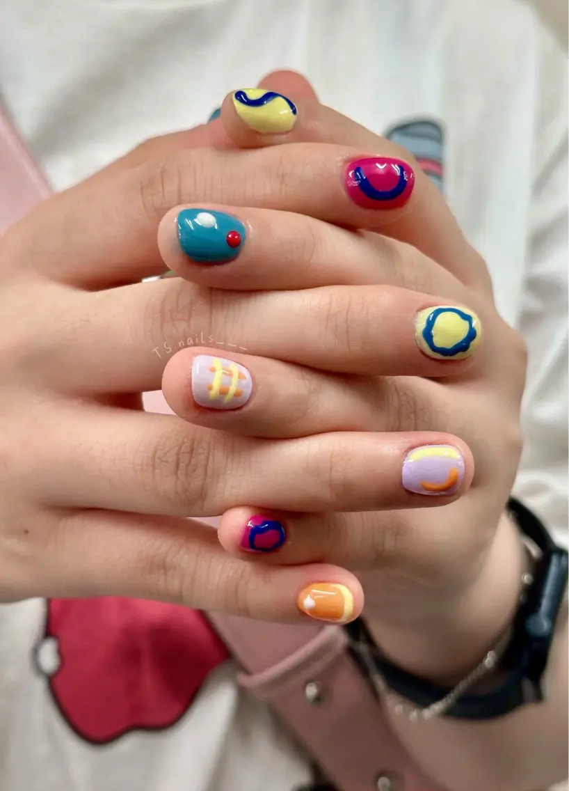 ネイル キラキラネイル マグネットネイル 持ち込み シンプルネイル ハンドネイル フットネイル ハンドケア TS. nails___のネイルデザイン