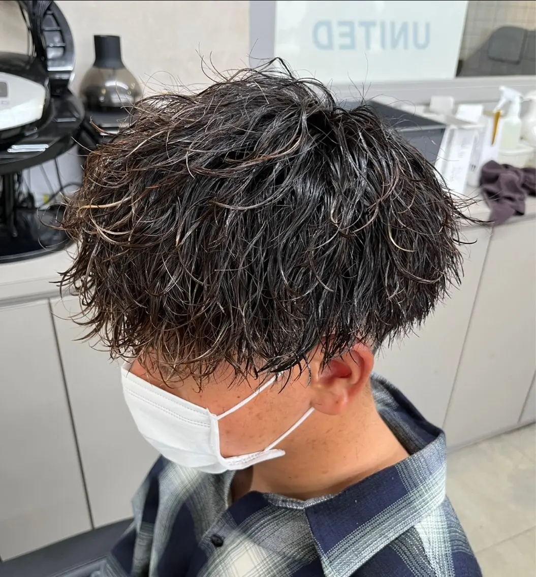 ミディアム パーマ メンズ 横浜駅メンズパーマ師 🌀岩﨑弘成🌀のヘアスタイル
