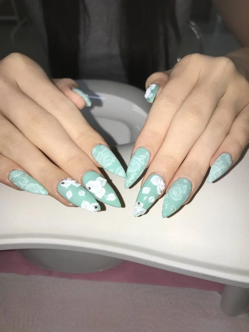 ネイル heaven_ carenのネイルデザイン