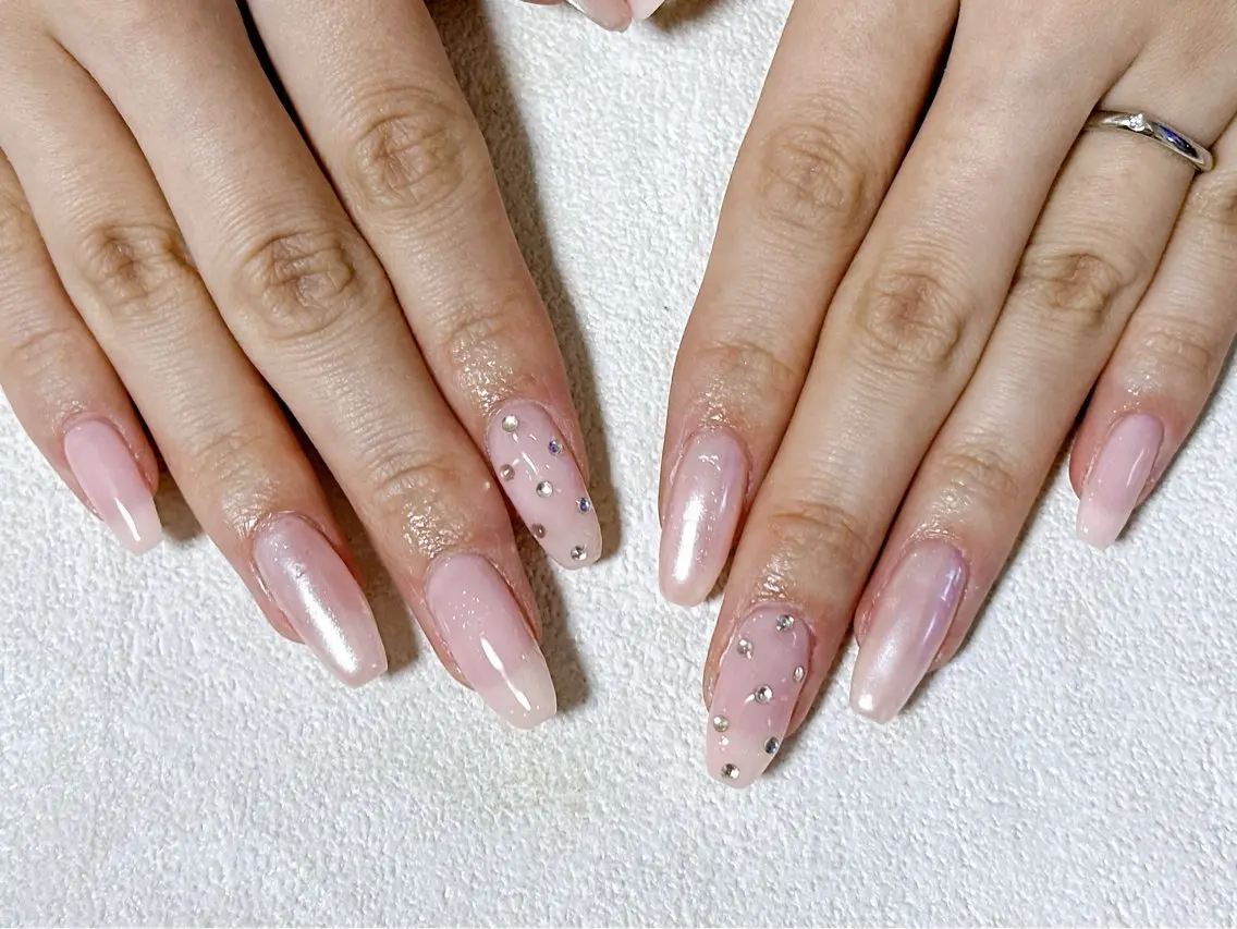 ネイル オーロラネイル フットネイル フレンチネイル ジェルネイル マグネットネイル ハンドネイル mogunail &blowのネイルデザイン