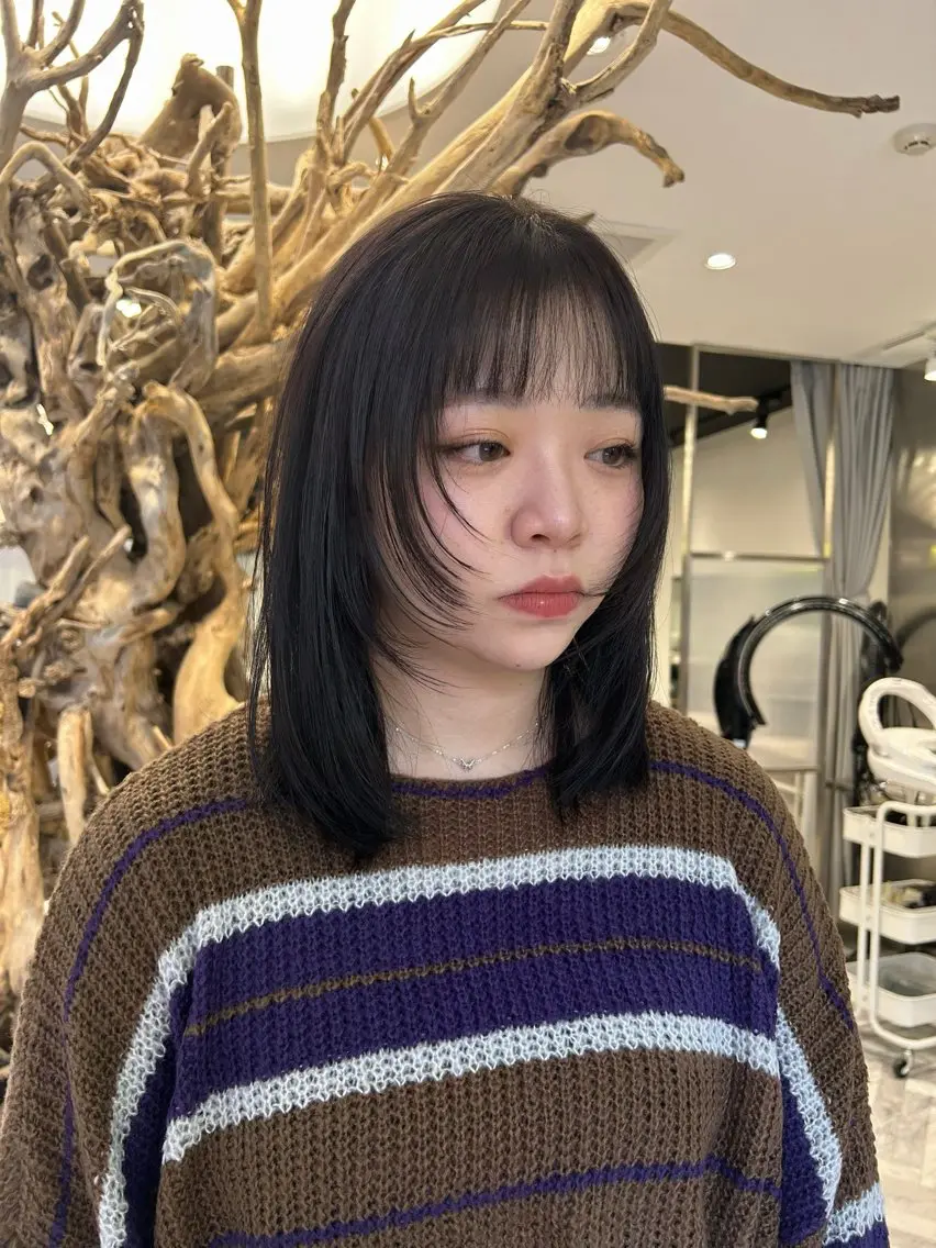 ミディアム カット ヘアカラー 透け感ベージュ /ミハルのヘアスタイル