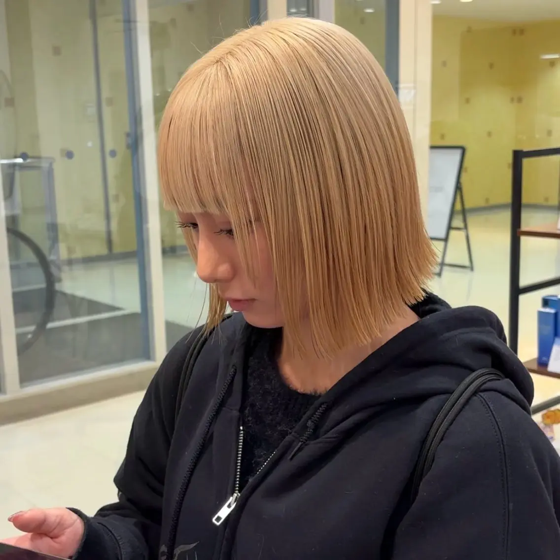 カラー カット ヘアカラー トリートメント ベージュ系カラー ボブカット🫧のヘアスタイル