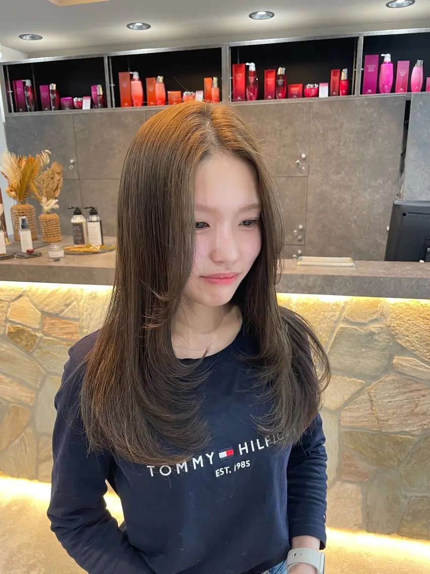 セミロング カット ヘアカラー トリートメント 髪質改善カラー🫧 横浜/liberteのヘアスタイル